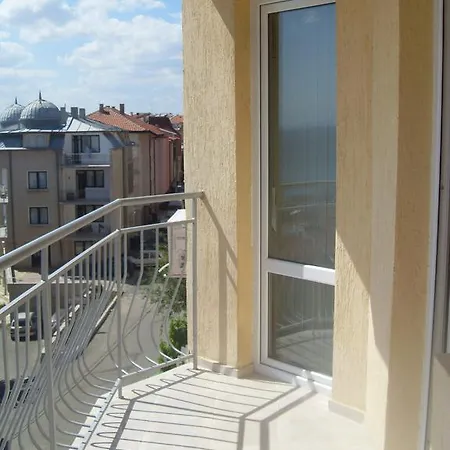 Nick's In Sviati Vlas Apartment